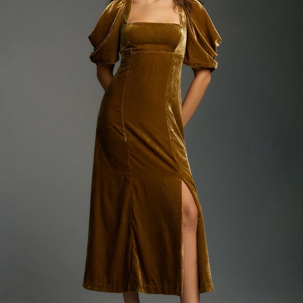 Anthropologie Short Sleeve Square Neck Gold Velvet Midi Dress